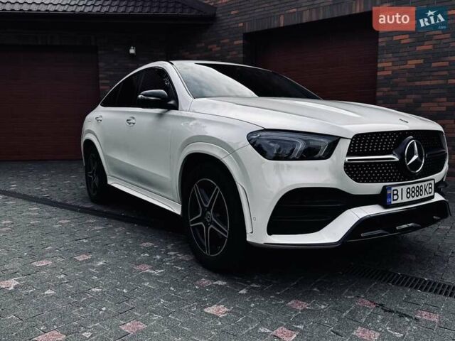 Белый Мерседес GLE-Class Coupe, объемом двигателя 1.95 л и пробегом 29 тыс. км за 90500 $, фото 5 на Automoto.ua