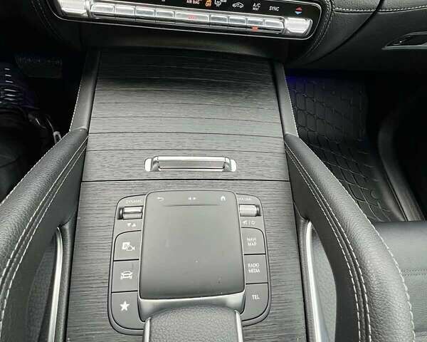 Белый Мерседес GLE-Class Coupe, объемом двигателя 3 л и пробегом 6 тыс. км за 76800 $, фото 17 на Automoto.ua