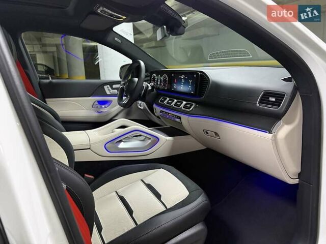 Белый Мерседес GLE-Class Coupe, объемом двигателя 3 л и пробегом 10 тыс. км за 127500 $, фото 111 на Automoto.ua