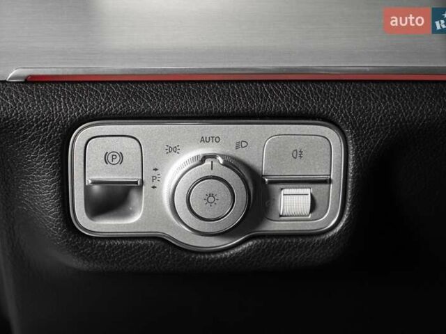 Білий Мерседес GLE-Class Coupe, об'ємом двигуна 3 л та пробігом 32 тис. км за 91000 $, фото 9 на Automoto.ua