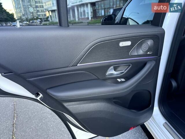 Белый Мерседес GLE-Class Coupe, объемом двигателя 3 л и пробегом 14 тыс. км за 124700 $, фото 48 на Automoto.ua