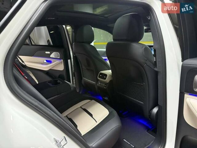 Белый Мерседес GLE-Class Coupe, объемом двигателя 3 л и пробегом 10 тыс. км за 127500 $, фото 73 на Automoto.ua