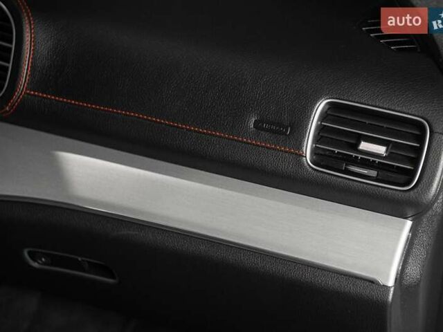 Білий Мерседес GLE-Class Coupe, об'ємом двигуна 3 л та пробігом 32 тис. км за 91000 $, фото 14 на Automoto.ua