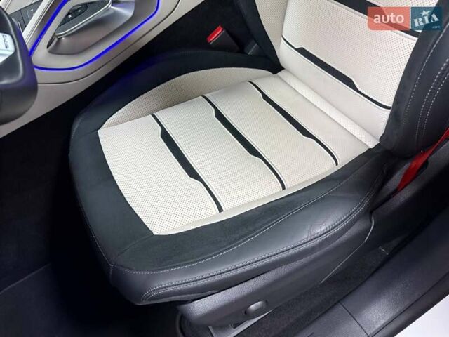 Білий Мерседес GLE-Class Coupe, об'ємом двигуна 3 л та пробігом 10 тис. км за 127500 $, фото 55 на Automoto.ua