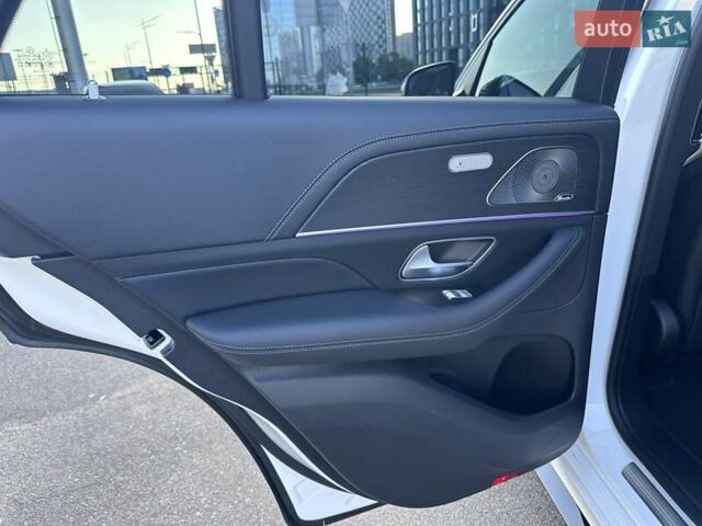 Белый Мерседес GLE-Class Coupe, объемом двигателя 3 л и пробегом 14 тыс. км за 124700 $, фото 51 на Automoto.ua