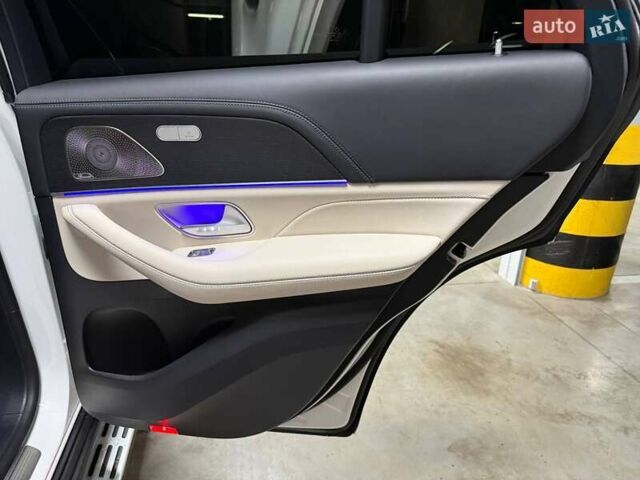 Белый Мерседес GLE-Class Coupe, объемом двигателя 3 л и пробегом 10 тыс. км за 127500 $, фото 79 на Automoto.ua