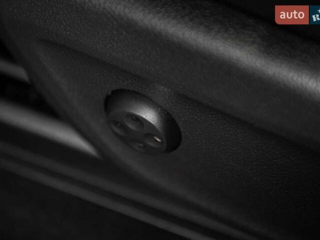 Білий Мерседес GLE-Class Coupe, об'ємом двигуна 3 л та пробігом 32 тис. км за 91000 $, фото 8 на Automoto.ua