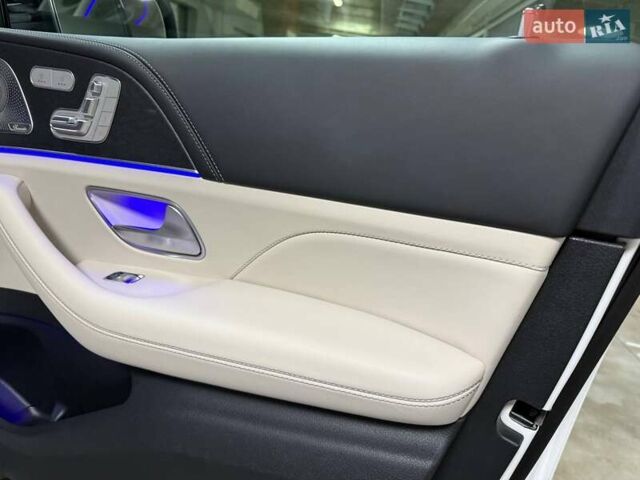 Белый Мерседес GLE-Class Coupe, объемом двигателя 3 л и пробегом 10 тыс. км за 127500 $, фото 123 на Automoto.ua