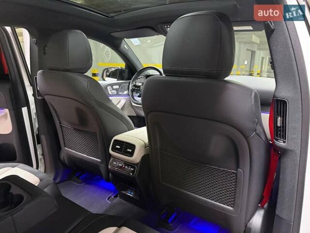 Белый Мерседес GLE-Class Coupe, объемом двигателя 3 л и пробегом 10 тыс. км за 127500 $, фото 72 на Automoto.ua