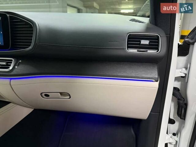Белый Мерседес GLE-Class Coupe, объемом двигателя 3 л и пробегом 10 тыс. км за 127500 $, фото 120 на Automoto.ua