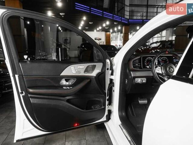 Білий Мерседес GLE-Class Coupe, об'ємом двигуна 3 л та пробігом 32 тис. км за 91000 $, фото 12 на Automoto.ua