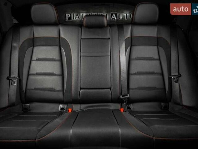 Білий Мерседес GLE-Class Coupe, об'ємом двигуна 3 л та пробігом 32 тис. км за 91000 $, фото 45 на Automoto.ua