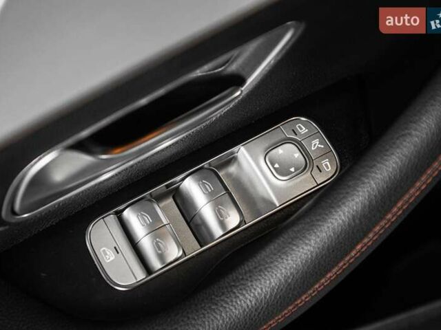 Білий Мерседес GLE-Class Coupe, об'ємом двигуна 3 л та пробігом 32 тис. км за 91000 $, фото 11 на Automoto.ua