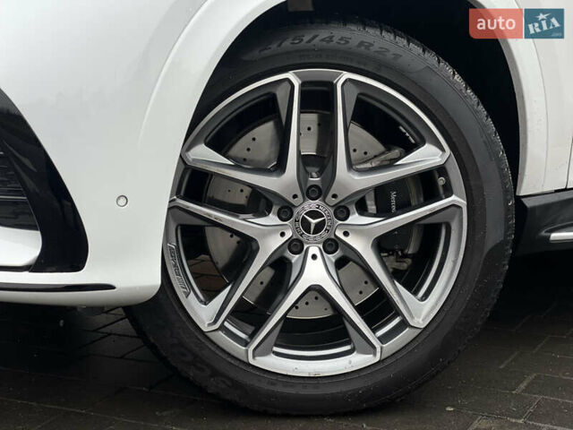 Білий Мерседес GLE-Class Coupe, об'ємом двигуна 2.99 л та пробігом 27 тис. км за 123500 $, фото 11 на Automoto.ua