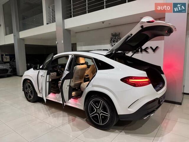 Белый Мерседес GLE-Class Coupe, объемом двигателя 2 л и пробегом 2 тыс. км за 117900 $, фото 44 на Automoto.ua