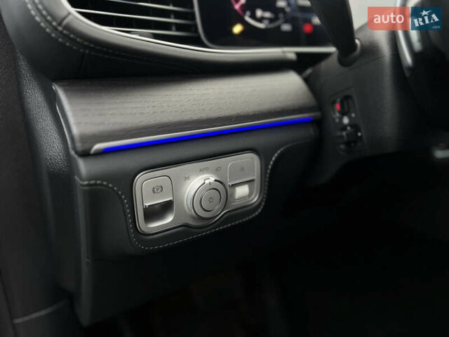 Білий Мерседес GLE-Class Coupe, об'ємом двигуна 2.99 л та пробігом 27 тис. км за 123500 $, фото 20 на Automoto.ua