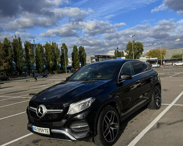 Черный Мерседес GLE-Class Coupe, объемом двигателя 3 л и пробегом 99 тыс. км за 41500 $, фото 2 на Automoto.ua