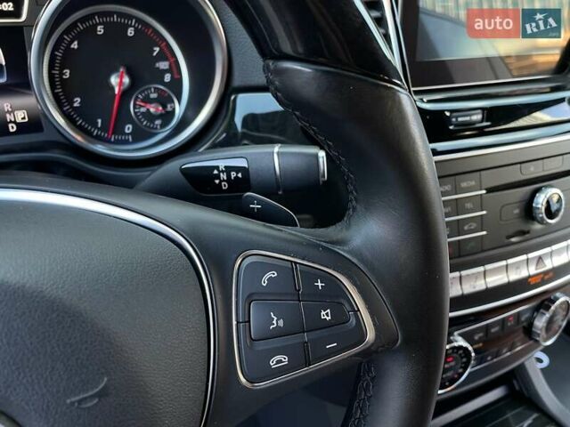 Черный Мерседес GLE-Class Coupe, объемом двигателя 3 л и пробегом 130 тыс. км за 40900 $, фото 62 на Automoto.ua