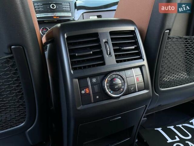 Черный Мерседес GLE-Class Coupe, объемом двигателя 3 л и пробегом 130 тыс. км за 40900 $, фото 64 на Automoto.ua