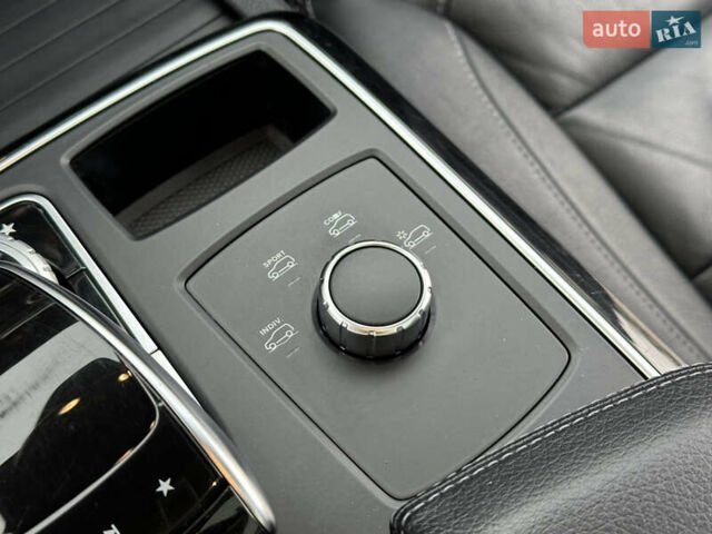 Черный Мерседес GLE-Class Coupe, объемом двигателя 2.99 л и пробегом 180 тыс. км за 33500 $, фото 75 на Automoto.ua