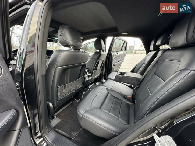 Черный Мерседес GLE-Class Coupe, объемом двигателя 2.99 л и пробегом 180 тыс. км за 33500 $, фото 33 на Automoto.ua