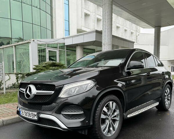 Черный Мерседес GLE-Class Coupe, объемом двигателя 3 л и пробегом 156 тыс. км за 40000 $, фото 2 на Automoto.ua