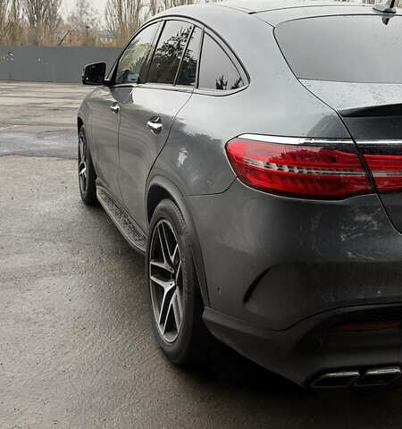 Черный Мерседес GLE-Class Coupe, объемом двигателя 3 л и пробегом 238 тыс. км за 32000 $, фото 2 на Automoto.ua