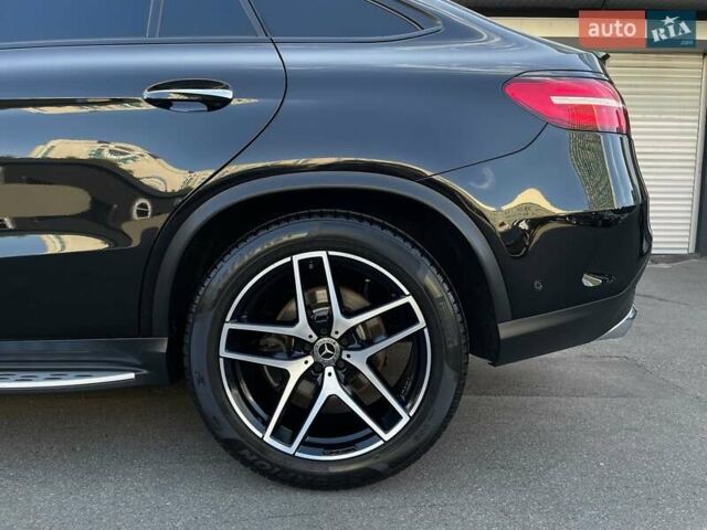 Черный Мерседес GLE-Class Coupe, объемом двигателя 3 л и пробегом 130 тыс. км за 40900 $, фото 29 на Automoto.ua