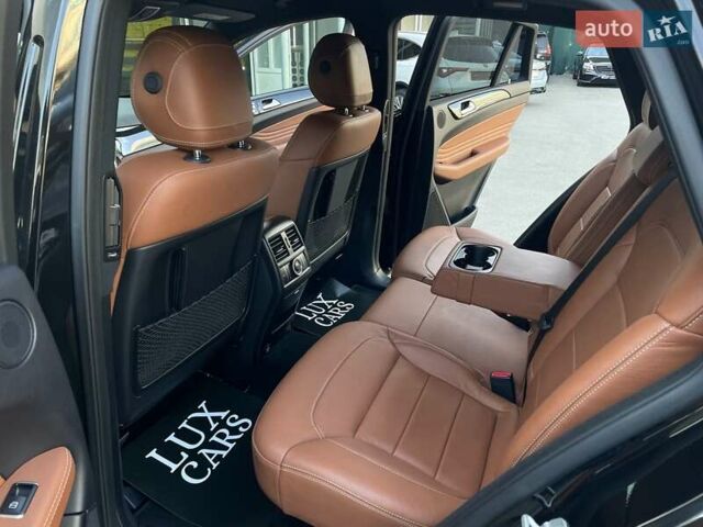 Черный Мерседес GLE-Class Coupe, объемом двигателя 3 л и пробегом 130 тыс. км за 40900 $, фото 65 на Automoto.ua