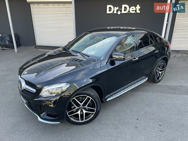 Черный Мерседес GLE-Class Coupe, объемом двигателя 3 л и пробегом 130 тыс. км за 40900 $, фото 5 на Automoto.ua