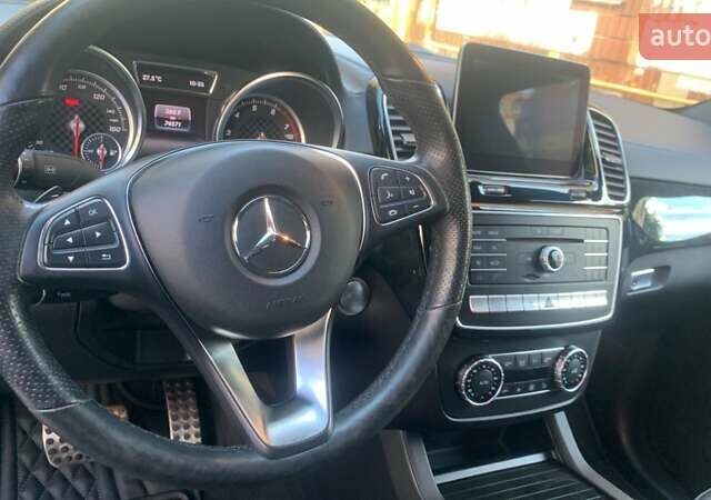 Черный Мерседес GLE-Class Coupe, объемом двигателя 3 л и пробегом 74 тыс. км за 46500 $, фото 10 на Automoto.ua
