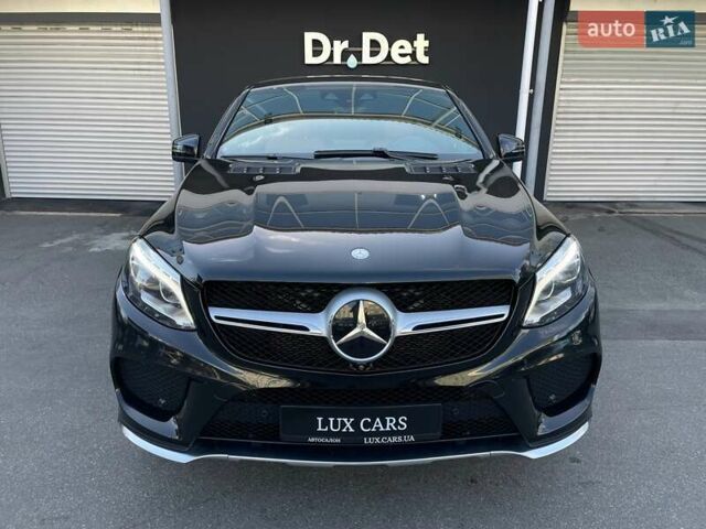 Черный Мерседес GLE-Class Coupe, объемом двигателя 3 л и пробегом 130 тыс. км за 40900 $, фото 2 на Automoto.ua