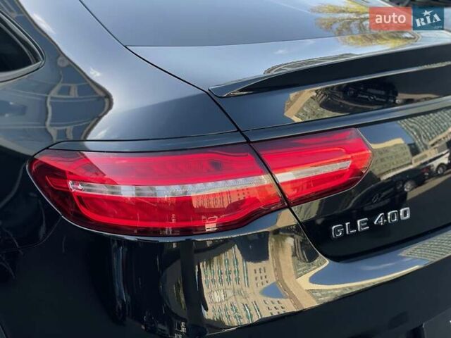 Черный Мерседес GLE-Class Coupe, объемом двигателя 3 л и пробегом 130 тыс. км за 40900 $, фото 35 на Automoto.ua