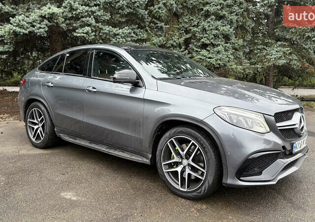 Черный Мерседес GLE-Class Coupe, объемом двигателя 3 л и пробегом 238 тыс. км за 32000 $, фото 5 на Automoto.ua