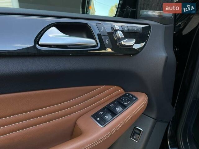 Черный Мерседес GLE-Class Coupe, объемом двигателя 3 л и пробегом 130 тыс. км за 40900 $, фото 40 на Automoto.ua