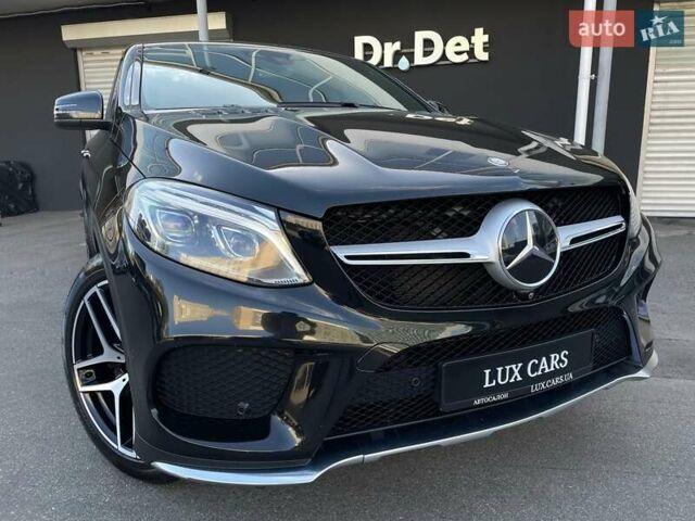 Черный Мерседес GLE-Class Coupe, объемом двигателя 3 л и пробегом 130 тыс. км за 40900 $, фото 21 на Automoto.ua