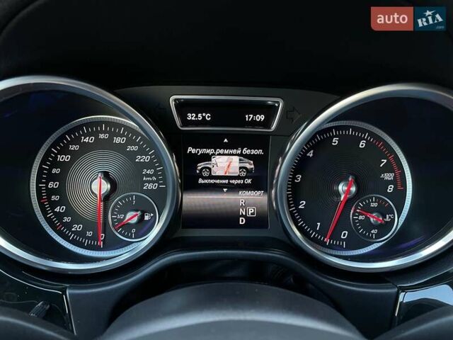 Черный Мерседес GLE-Class Coupe, объемом двигателя 3 л и пробегом 130 тыс. км за 40900 $, фото 80 на Automoto.ua