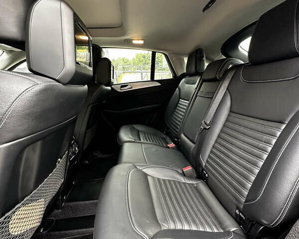 Чорний Мерседес GLE-Class Coupe, об'ємом двигуна 3 л та пробігом 41 тис. км за 41300 $, фото 24 на Automoto.ua