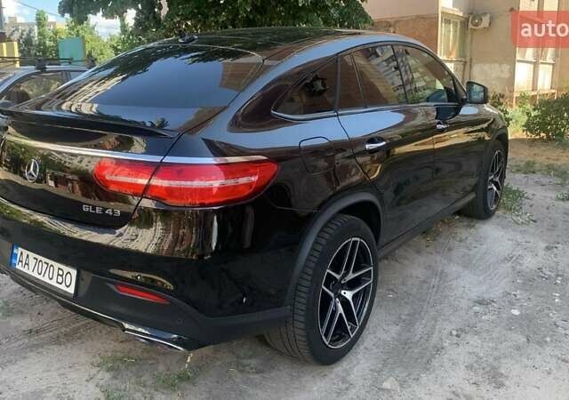 Черный Мерседес GLE-Class Coupe, объемом двигателя 3 л и пробегом 74 тыс. км за 46500 $, фото 5 на Automoto.ua