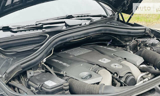 Чорний Мерседес GLE-Class Coupe, об'ємом двигуна 5.46 л та пробігом 52 тис. км за 75000 $, фото 32 на Automoto.ua
