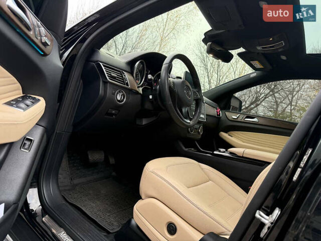 Черный Мерседес GLE-Class Coupe, объемом двигателя 3 л и пробегом 65 тыс. км за 45800 $, фото 11 на Automoto.ua