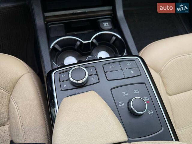 Черный Мерседес GLE-Class Coupe, объемом двигателя 3 л и пробегом 65 тыс. км за 45800 $, фото 25 на Automoto.ua