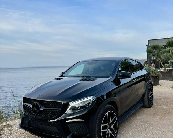 Чорний Мерседес GLE-Class Coupe, об'ємом двигуна 2.93 л та пробігом 165 тис. км за 47000 $, фото 2 на Automoto.ua