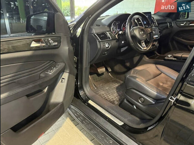 Чорний Мерседес GLE-Class Coupe, об'ємом двигуна 2.93 л та пробігом 165 тис. км за 47000 $, фото 8 на Automoto.ua