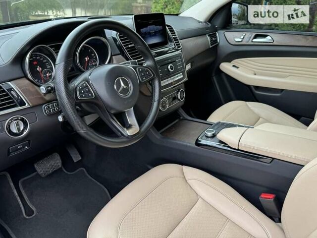 Чорний Мерседес GLE-Class Coupe, об'ємом двигуна 2.99 л та пробігом 84 тис. км за 55700 $, фото 16 на Automoto.ua