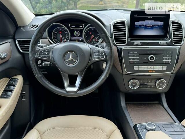 Чорний Мерседес GLE-Class Coupe, об'ємом двигуна 2.99 л та пробігом 84 тис. км за 55700 $, фото 13 на Automoto.ua