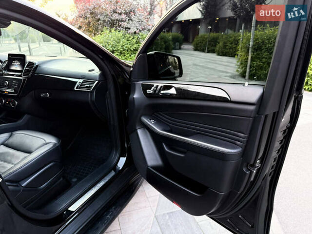 Чорний Мерседес GLE-Class Coupe, об'ємом двигуна 2.99 л та пробігом 149 тис. км за 43500 $, фото 11 на Automoto.ua