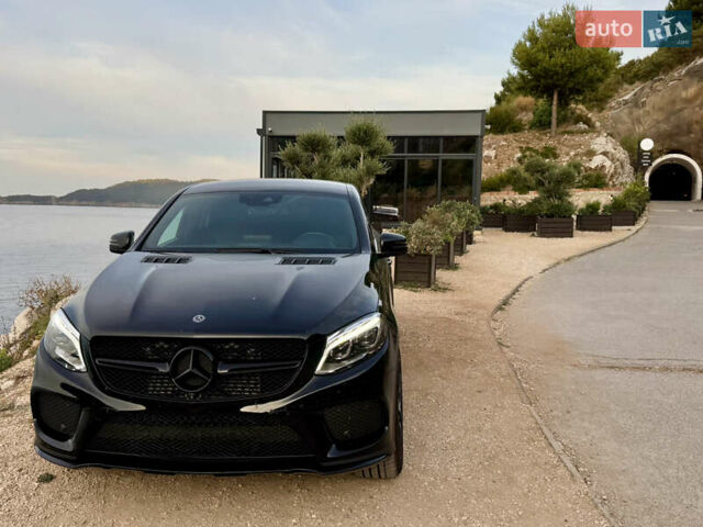 Чорний Мерседес GLE-Class Coupe, об'ємом двигуна 2.93 л та пробігом 165 тис. км за 47000 $, фото 1 на Automoto.ua