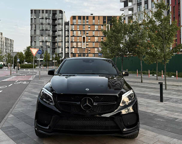 Чорний Мерседес GLE-Class Coupe, об'ємом двигуна 2.99 л та пробігом 149 тис. км за 43500 $, фото 5 на Automoto.ua