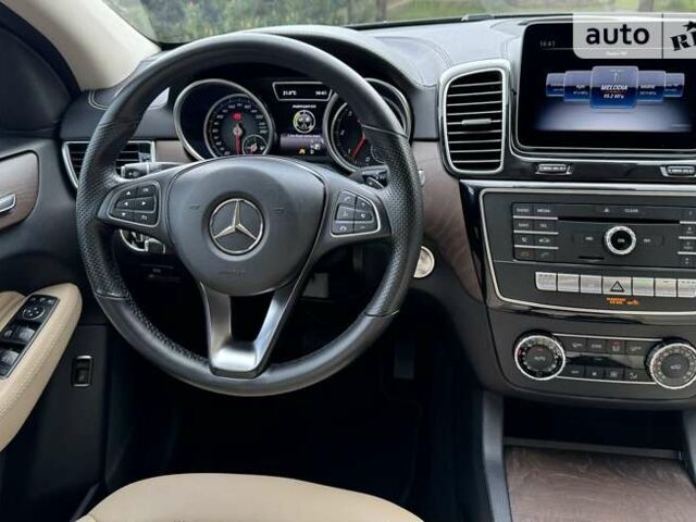 Чорний Мерседес GLE-Class Coupe, об'ємом двигуна 2.99 л та пробігом 84 тис. км за 55700 $, фото 14 на Automoto.ua